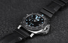 夏季潜水表来袭 品鉴沛纳海潜行系列金属玻璃腕表