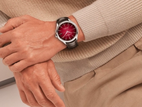 新年交“红”运 品鉴名士克里顿系列渐变红腕表