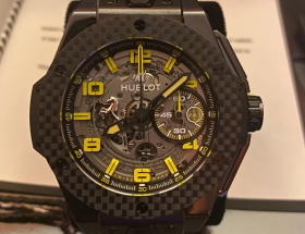 两块宇舶表同时拿下  BIGBANG法拉利限量版腕表