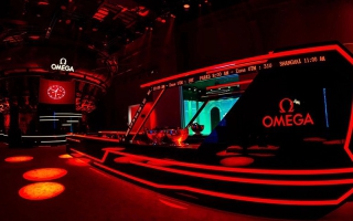 欧米茄庆祝品牌年度新品发布，于上海举行“焕彩之夜”派对
