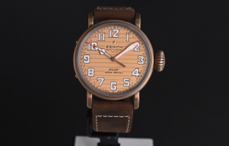 真力时飞行员系列中国限量版腕表，演绎鎏金色彩