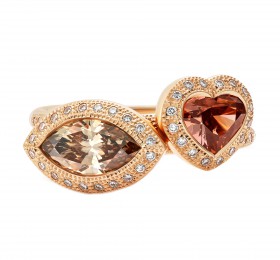 戴比尔斯TALISMAN 系列TALISMAN高级珠宝马眼形心形叠戴钻戒戒指