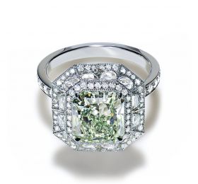 蒂芙尼BLUE BOOK高级珠宝矩形改良明亮式切割浓彩绿钻戒指戒指