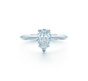 蒂芙尼订婚钻戒铂金镶嵌梨形钻石订婚钻戒戒指