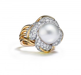 蒂芙尼史隆伯杰系列18K黄金及铂金镶嵌白色纽扣形天然野生珍珠及钻石树叶造型戒指戒指