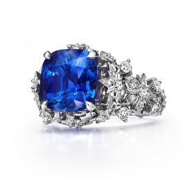 蒂芙尼BLUE BOOK高级珠宝铂金镶嵌一颗重逾7克拉的未经优化处理斯里兰卡蓝宝石及钻石戒指戒指